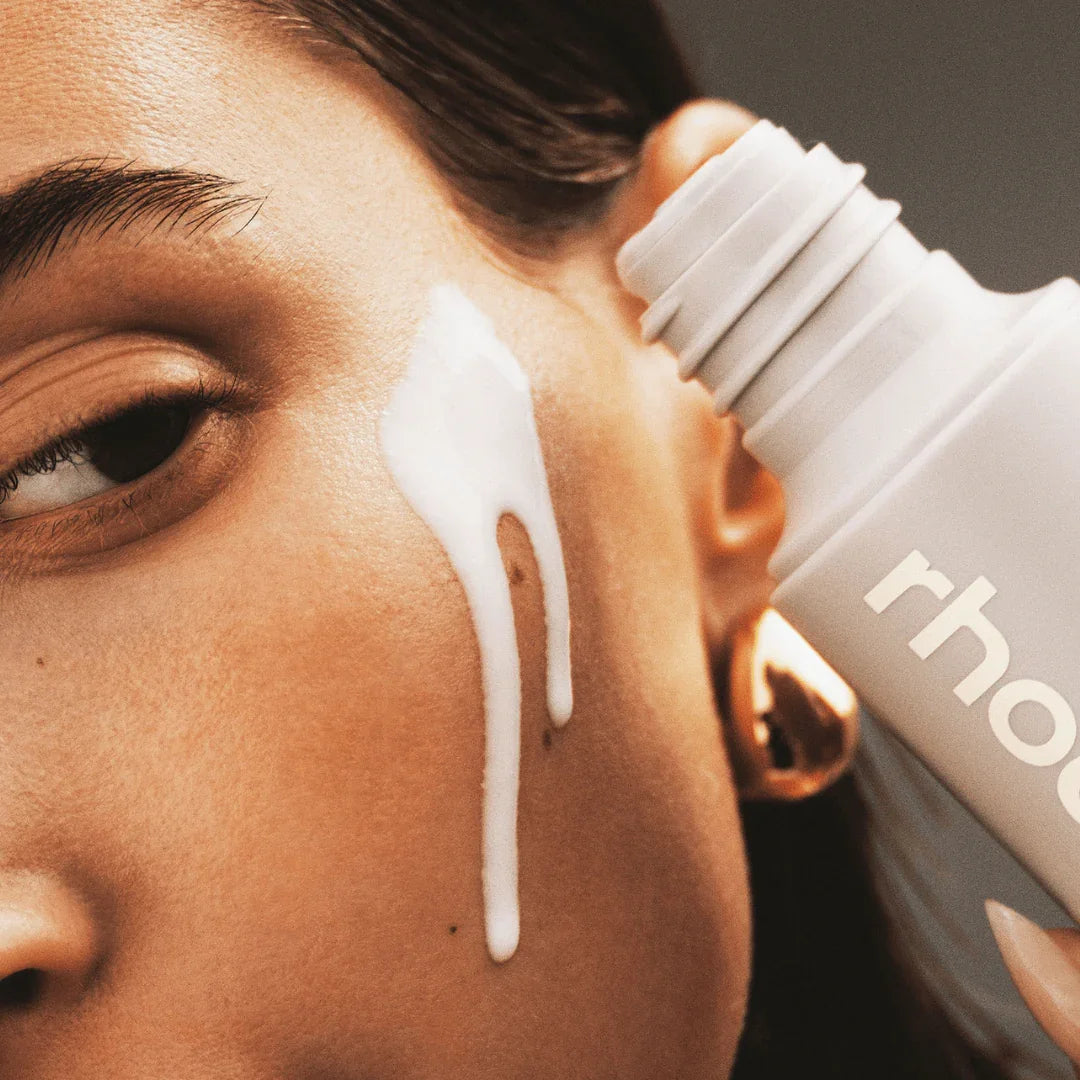 Rhode Glazing Milk Yüz Esansı - Glaze Türkiye