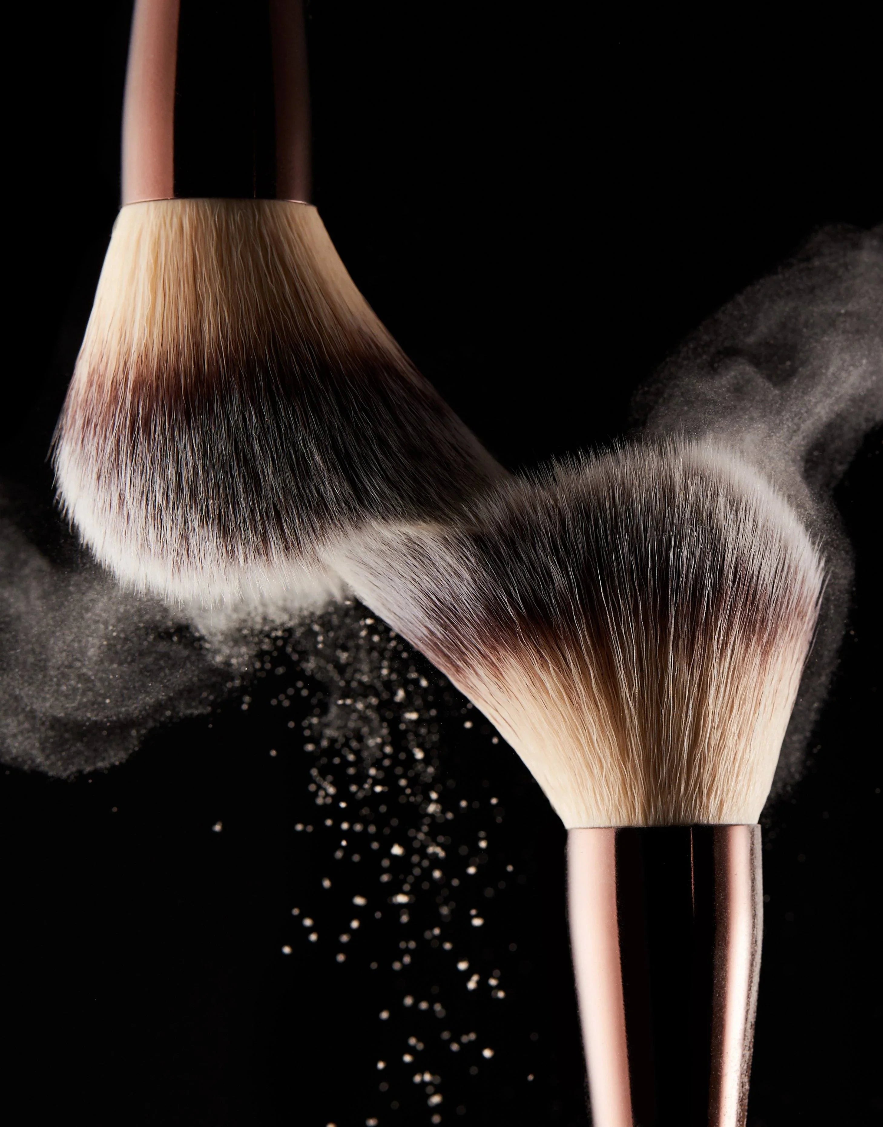 Hourglass Veil™ Powder Brush - Pudra Fırçası - Glaze Türkiye